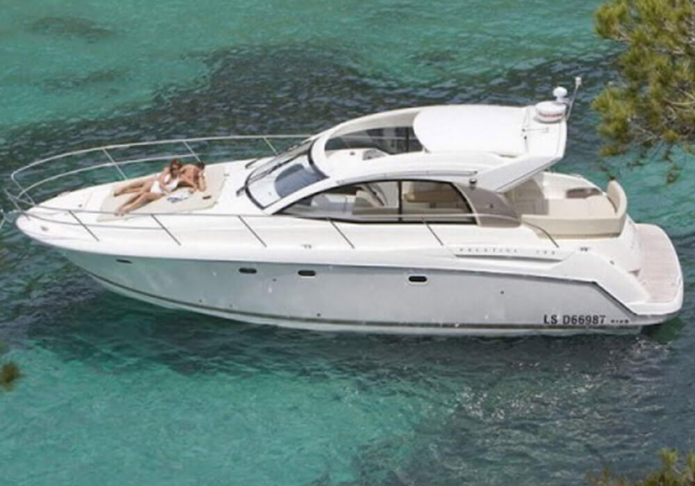 Jeanneau Prestige 38 S HT (2008) - Motor Yacht Charter Croatia