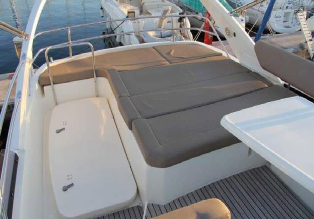Jeanneau Prestige 440 (2011) - Motor Yacht Charter Croatia