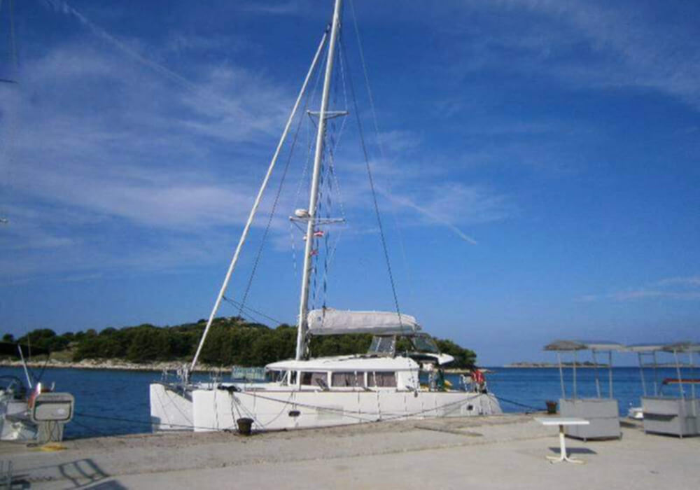 Lagoon 400 S2 (2015) - Catamaran Charter Croatia
