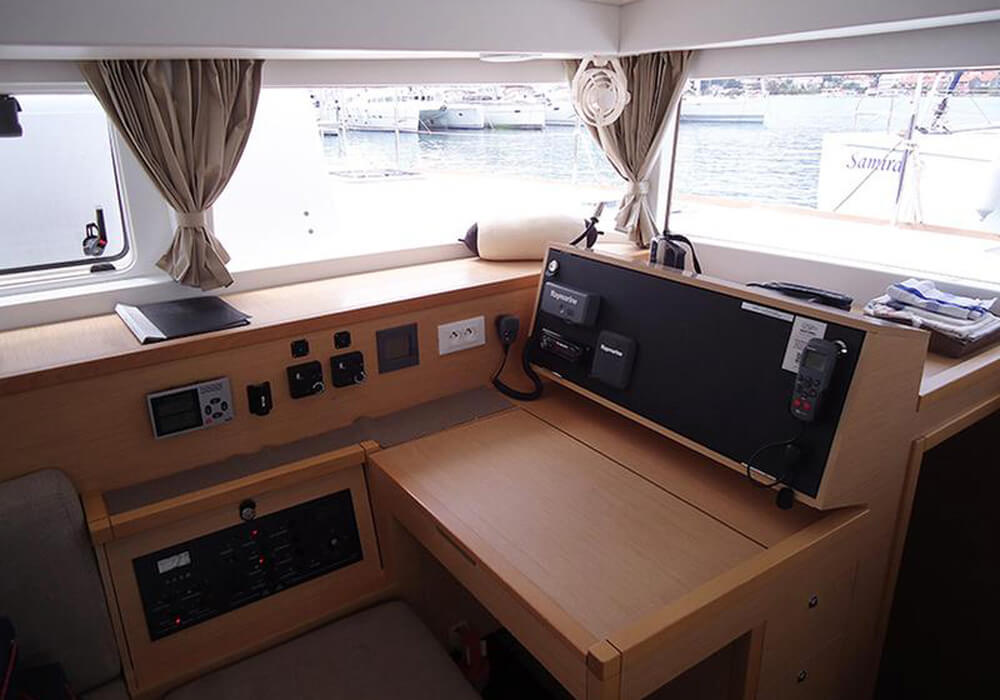 Lagoon 400 S2 (2015) - Catamaran Charter Croatia