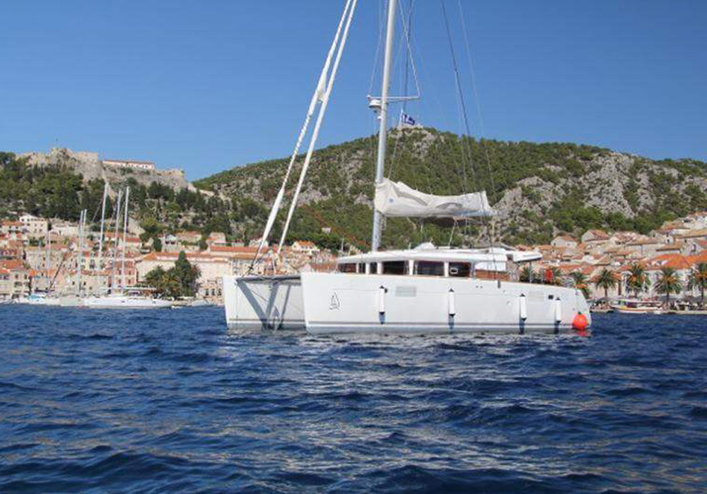 Lagoon 450 (2013) - Catamaran Charter Croatia