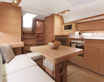 Dufour 382 GL (2017)