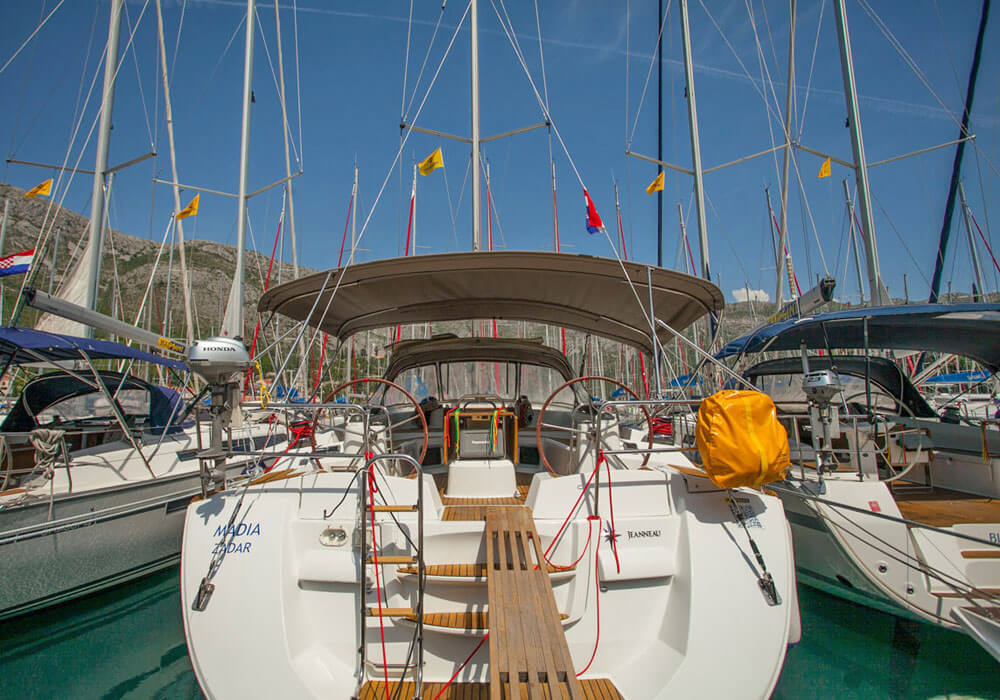 Jeanneau 53 (2010) - Yacht Charter Croatia