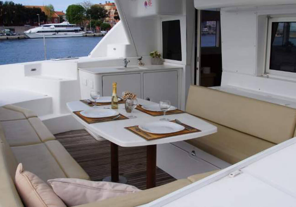 Lagoon 440 (2009) - Catamaran Charter Croatia