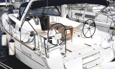 Oceanis 38 (2015)