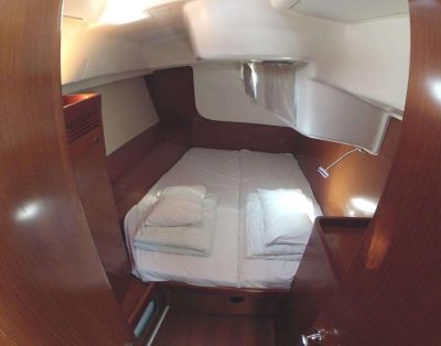 Oceanis 46 (2011)