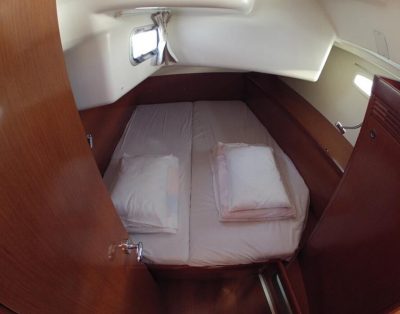 Oceanis 46 (2011)